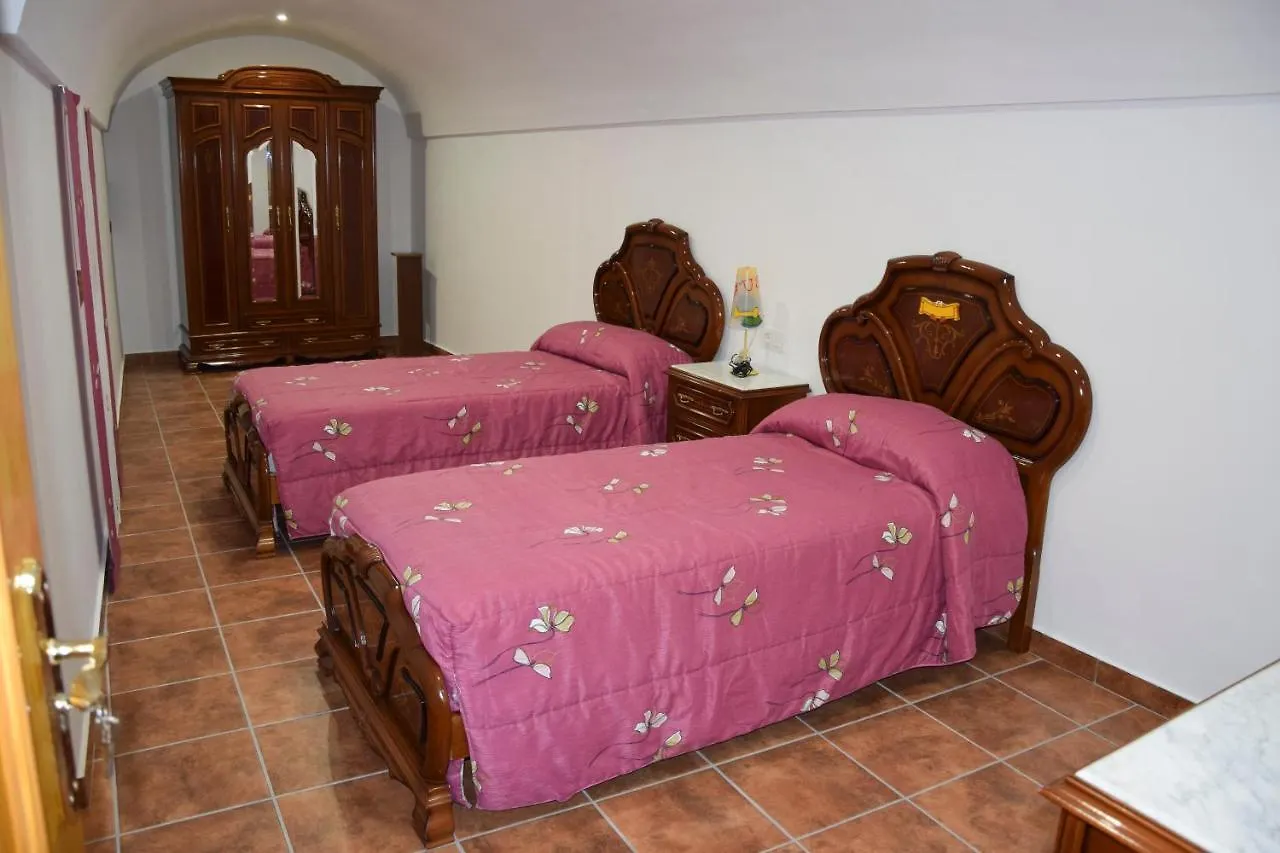 Сasa de vacaciones Cueva Rural Las Palmeras Benamaurel